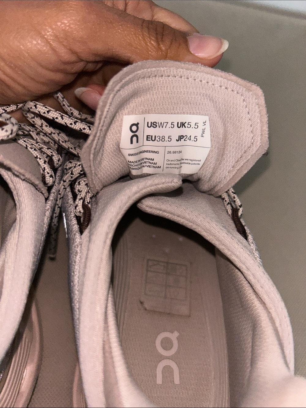 On Women’s Running Cloudnova
Pearl Shell, Size 7.5 - Picture 11 of 11